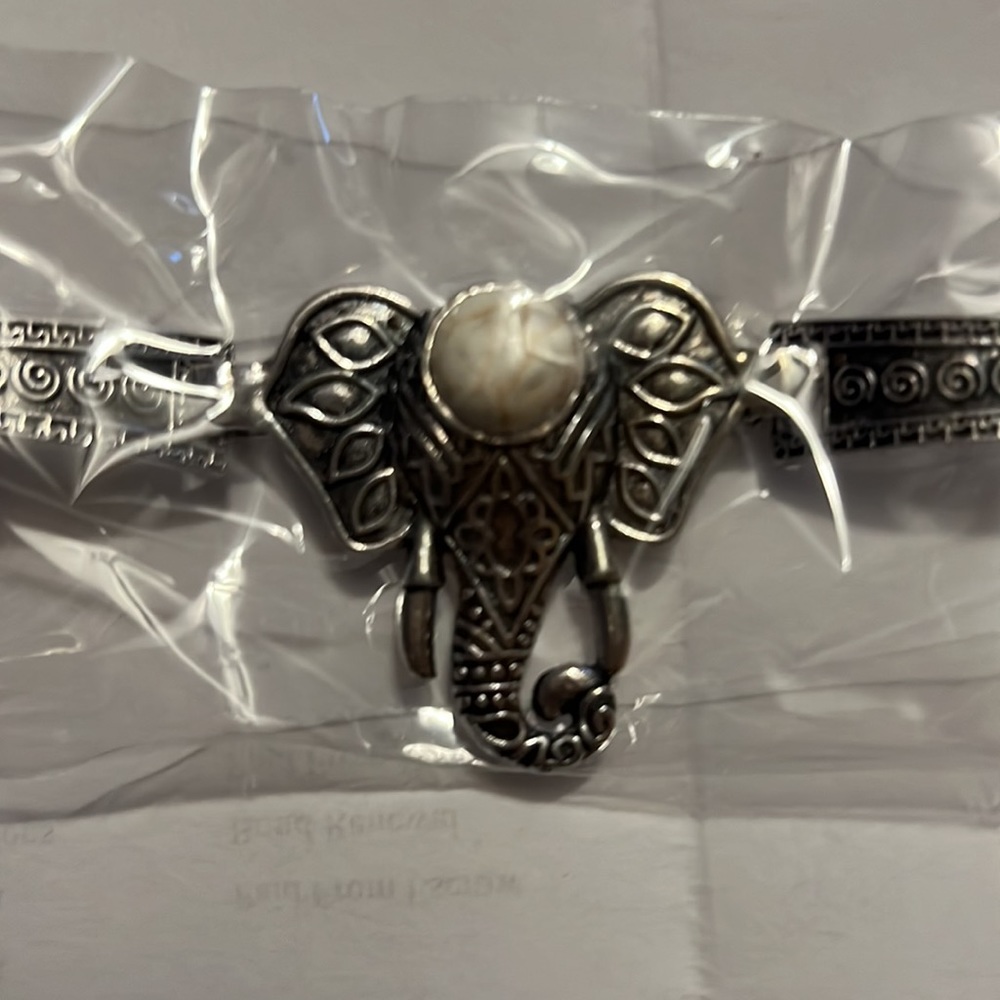 COPY - Elephant Semiprecious stone bracelet